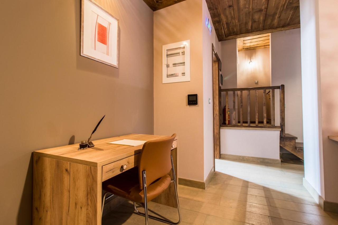 דירות נאפפליו Iole Boutique House מראה חיצוני תמונה